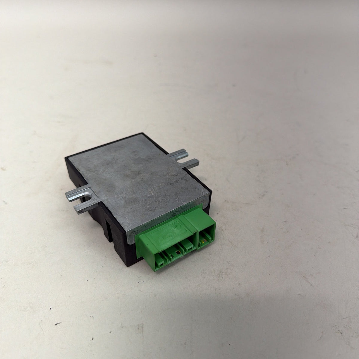 04-10 BMW M6 650i 645Ci E64 E63 Fuel Pump Control Module EKP 16147834159 OEM