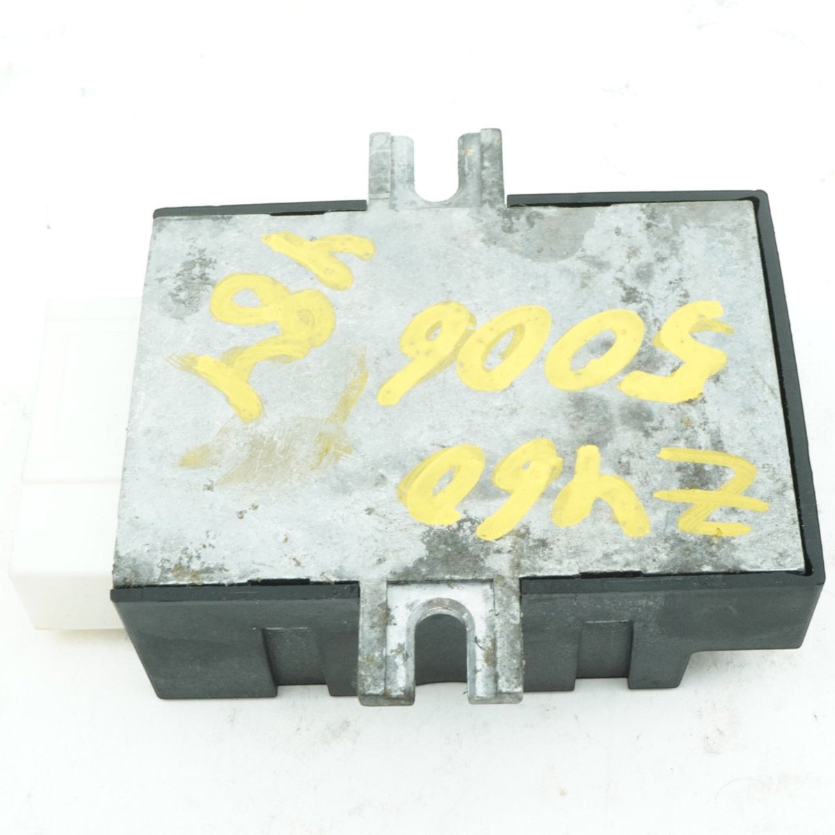 15-19 BMW X6 X5 F15 F16 Helbako Fuel Pump Relay Control Module Unit 7398495 OEM