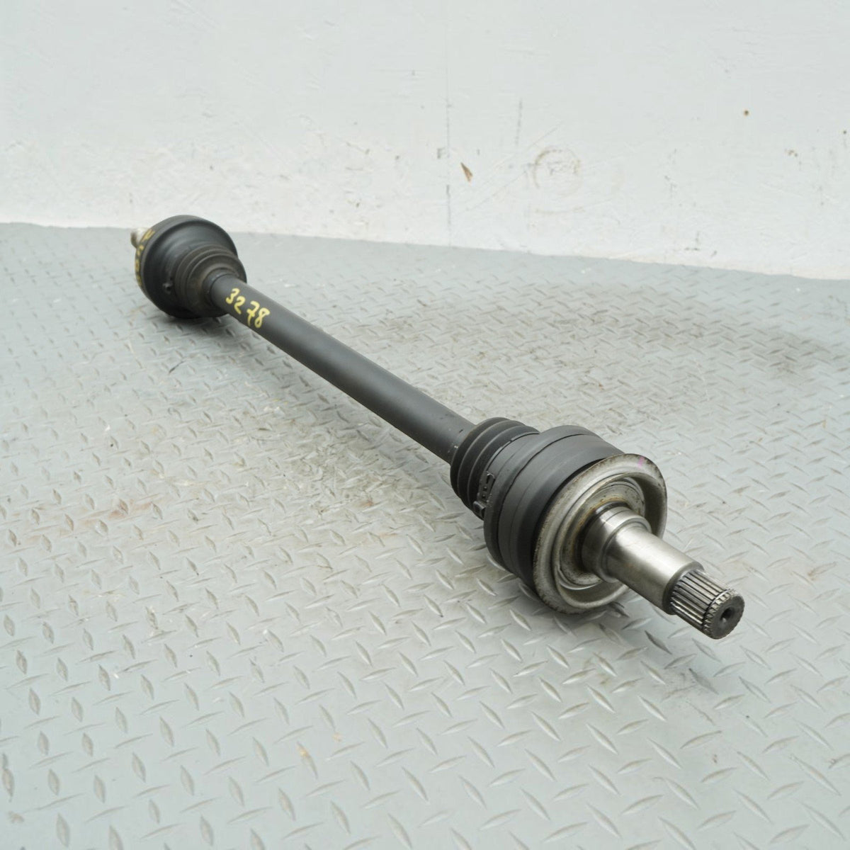 14-17 Mercedes S550 W222 4Matic Rear Right Passenger CV Axle Shaft 2223500010
