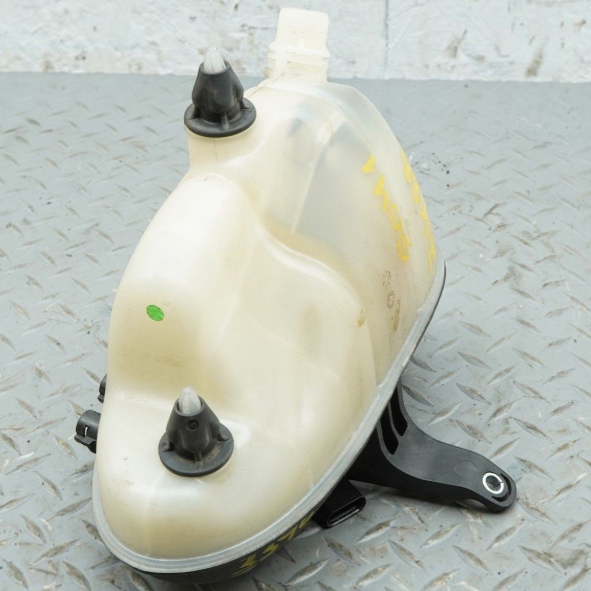 14-20 Mercedes S550 S560 S400 W222 Coolant Bottle Reservoir A2225000849 OEM