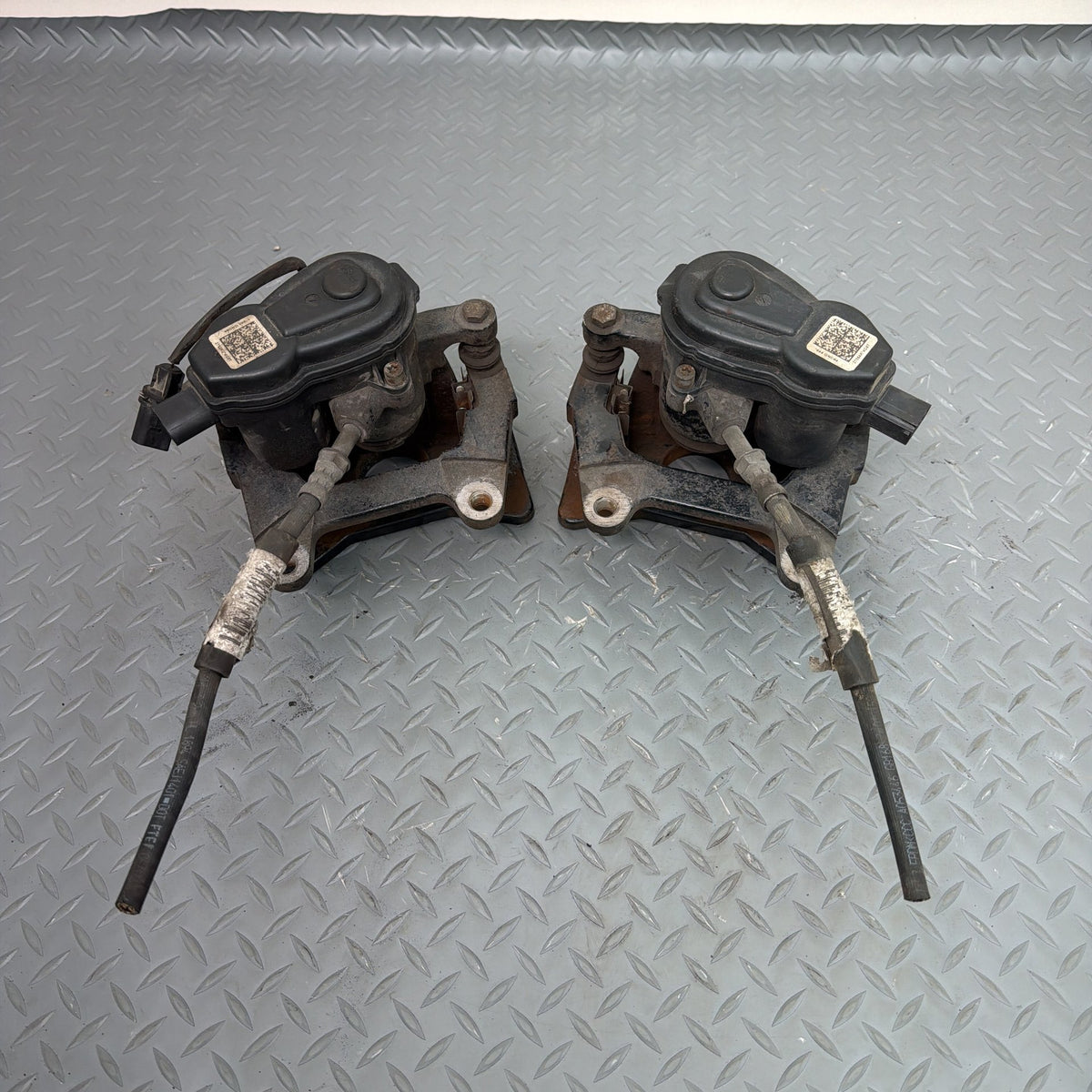 12-18 Audi S7 S6 A6 A7 4G C7 Rear Brake Caliper LH RH EPB Motor 4G0615404C OEM
