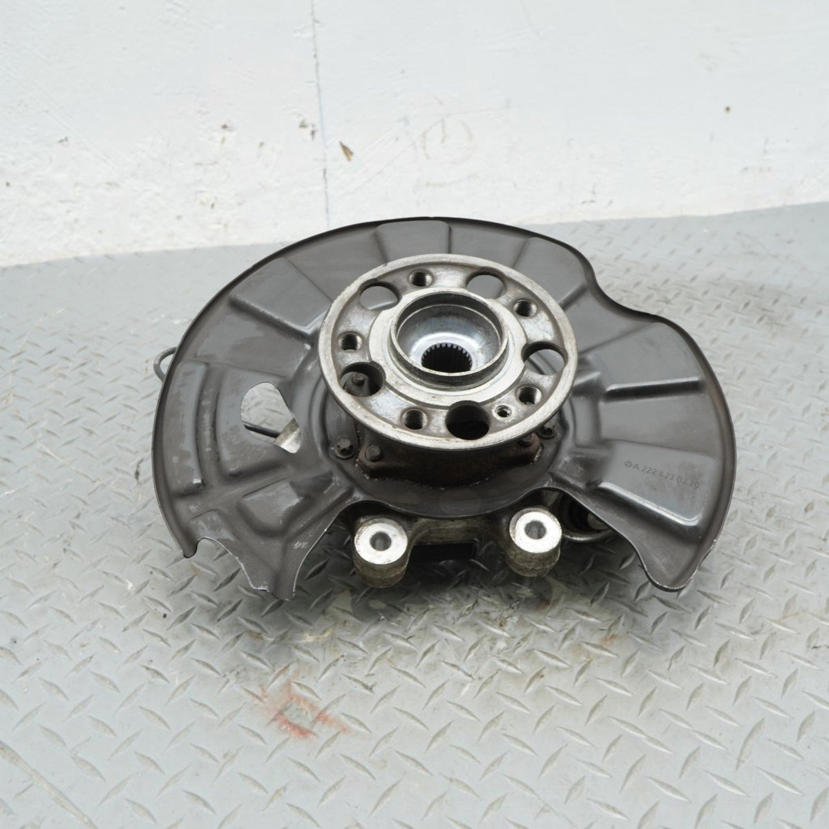 14-20 Mercedes W222 S550 Rear Right Spindle Knuckle Wheel Hub RH 2223501041 OEM