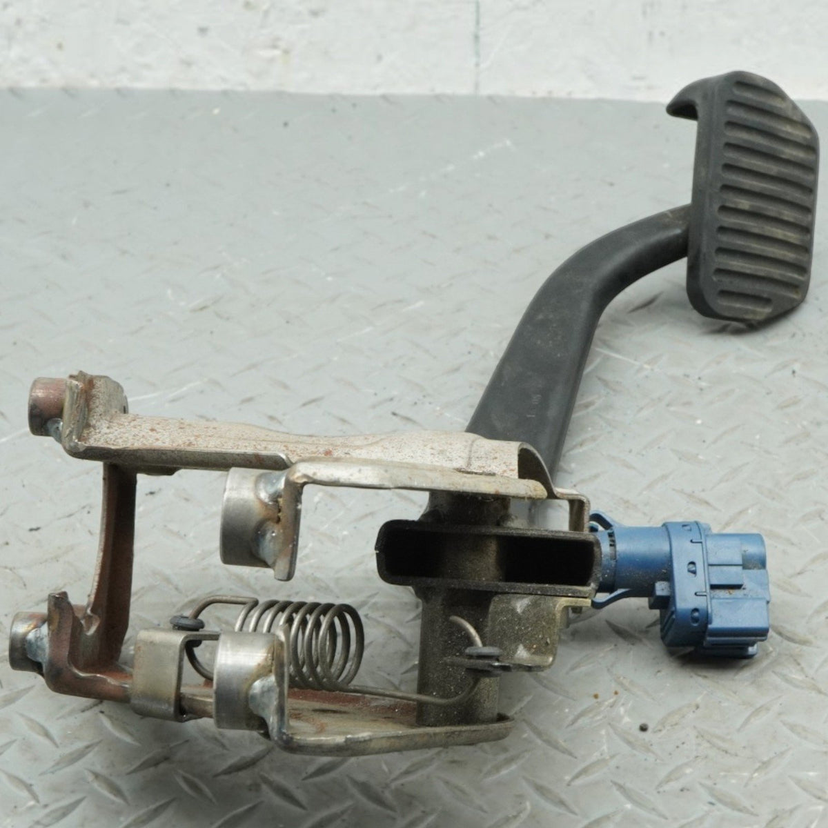 14-17 Land Range Rover Sport L494 Brake Pedal Foot Pad W Bracket DK622D094AB OEM