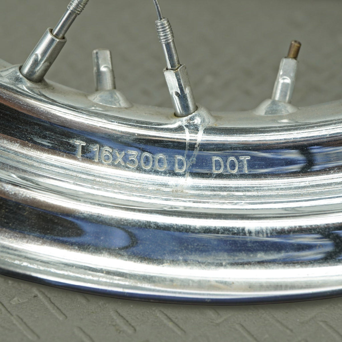 2000-2011 Harley Davidson Heritage Softail FLSTC Front Tire Rim Wheel MT90B16