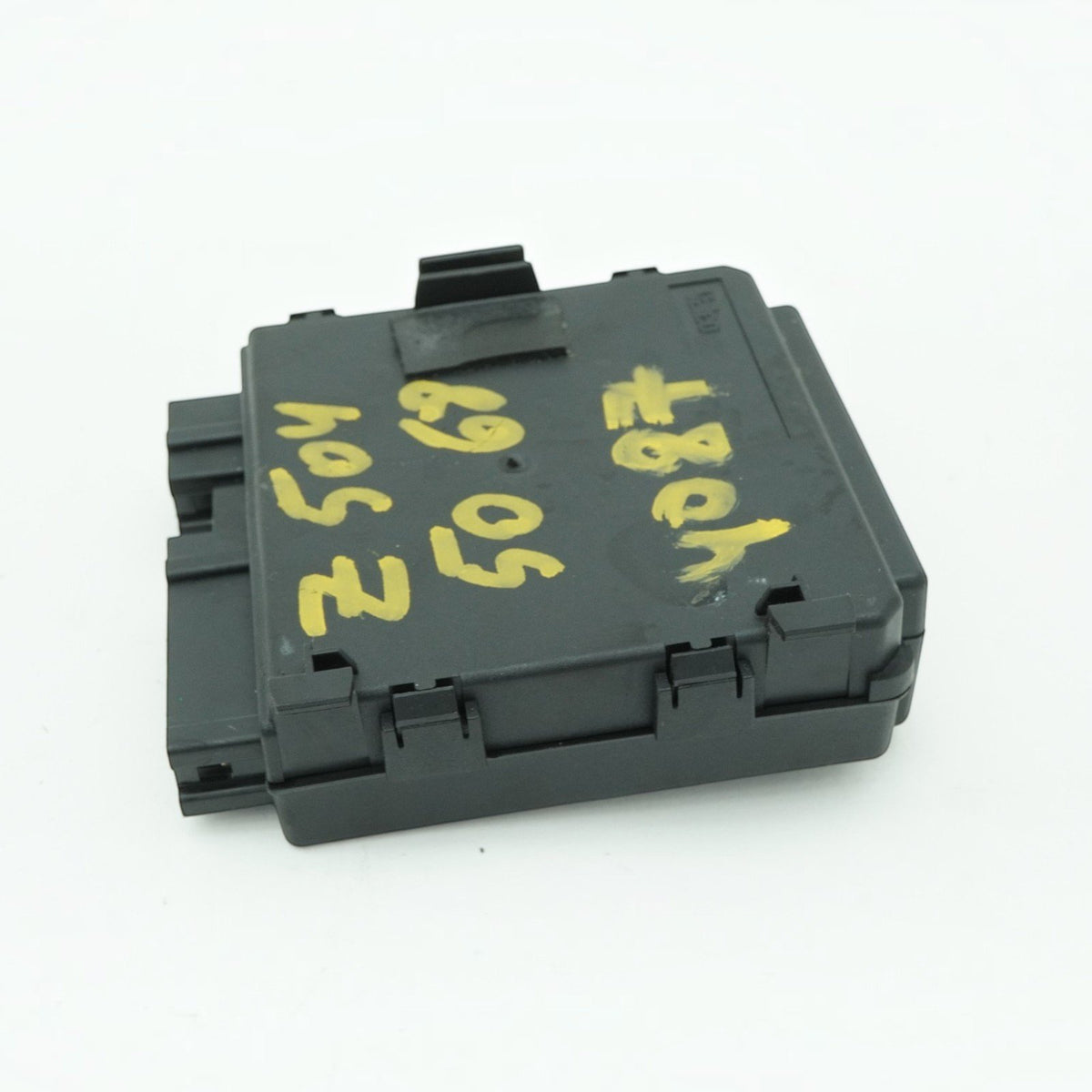 07-09 Mercedes E63 E55 E350 W211 Trunk Release Control Module A2118703026 OEM