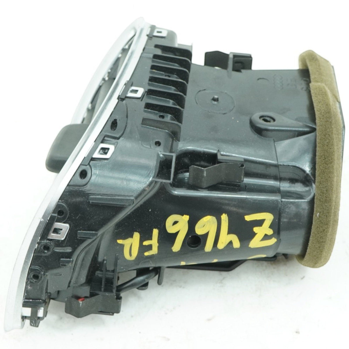 08-17 Audi S5 RS5 A5 8T Passenger Right Dash Air Vent Nozzle 8T1820902G OEM