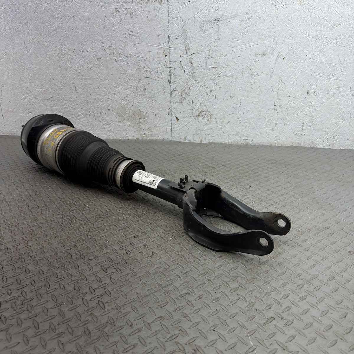 13-16 Mercedes GL350 GL450 GL550 X166 Left Front Air Strut Shock A1663204766 OEM