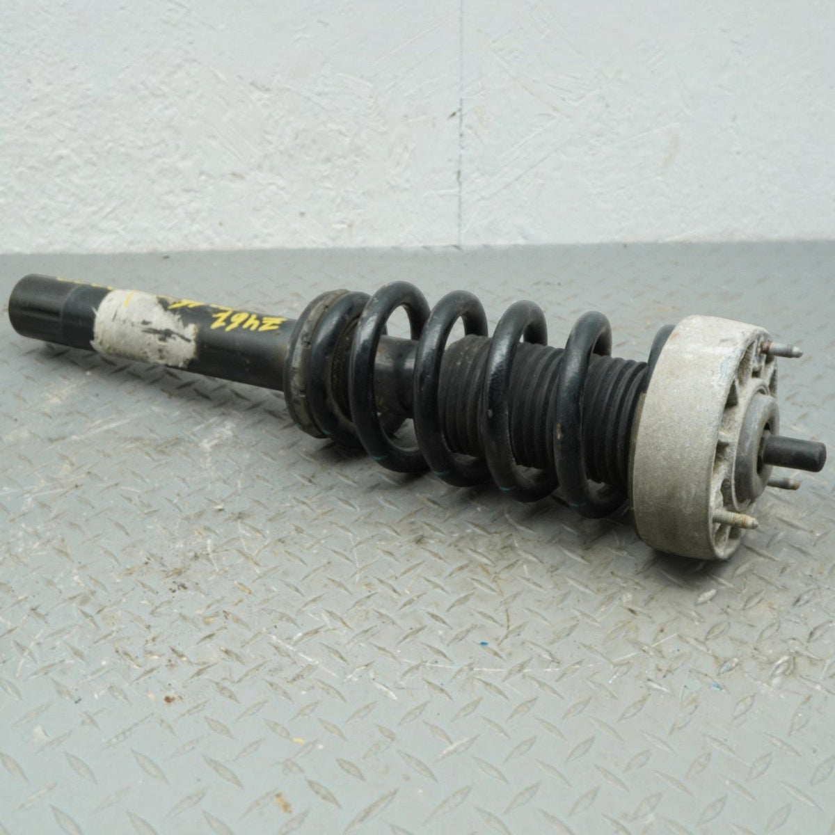 14-18 BMW X5 F15 Front Right Strut Shock Suspension Coil Spring 31316851749 OEM