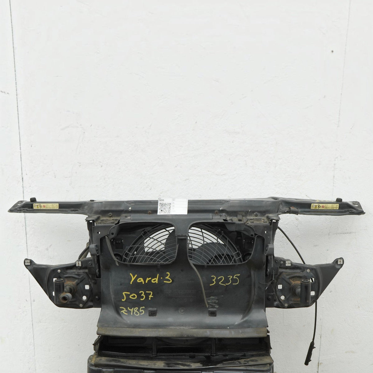 01-06 BMW 320i 325i 330i Radiator Core Support Fan Shroud Cooling 51718202831