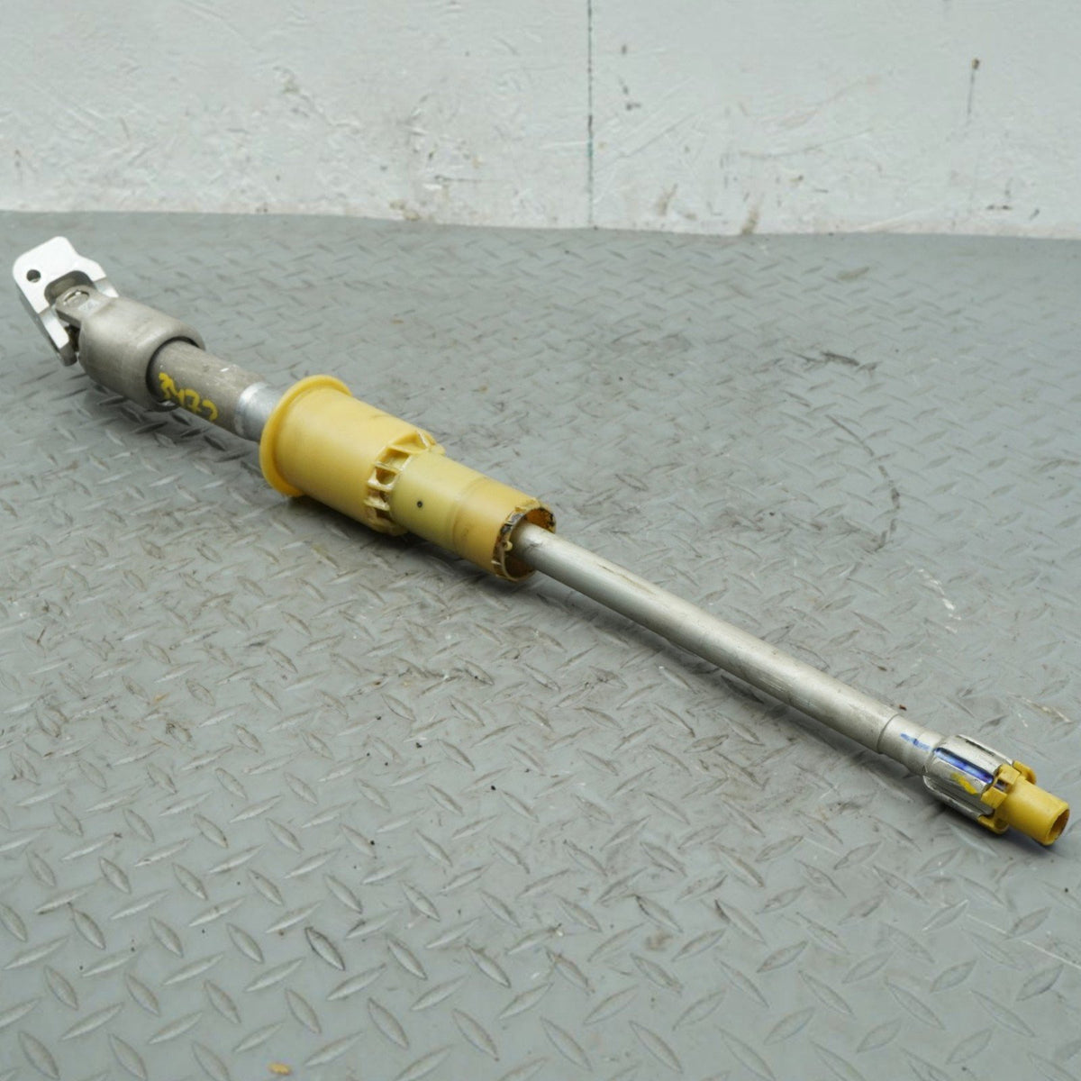 14-17 Mercedes S550 S400 W222 Steering Column Intermediate Shaft A2314600056 OEM