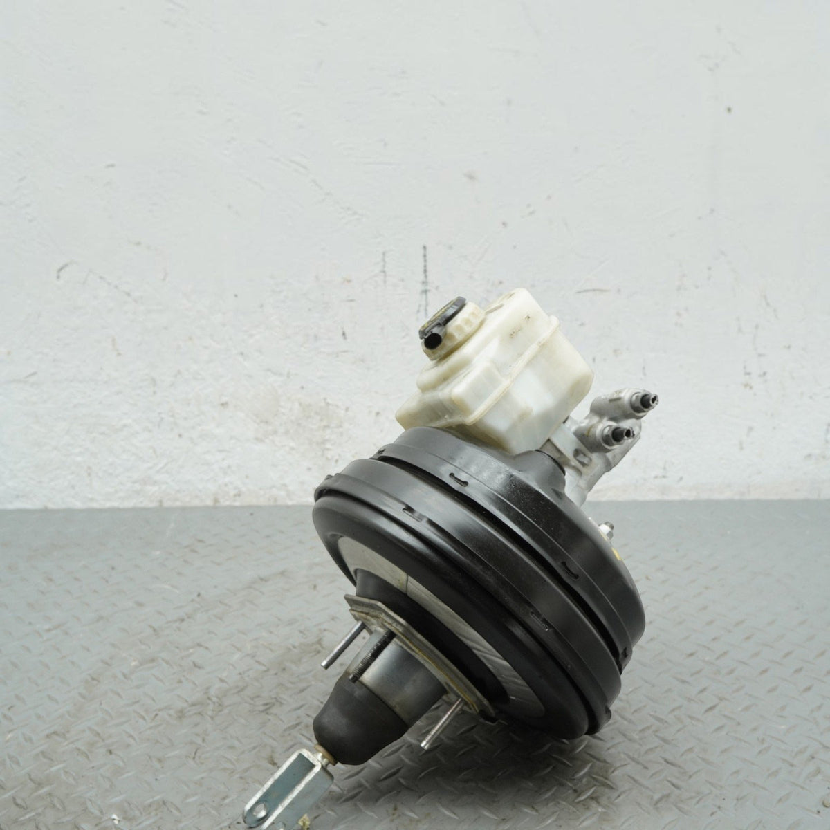 14-16 Rover Range L494 Power Brake Booster Master Cylinder Tank DPLA2B195BB OEM
