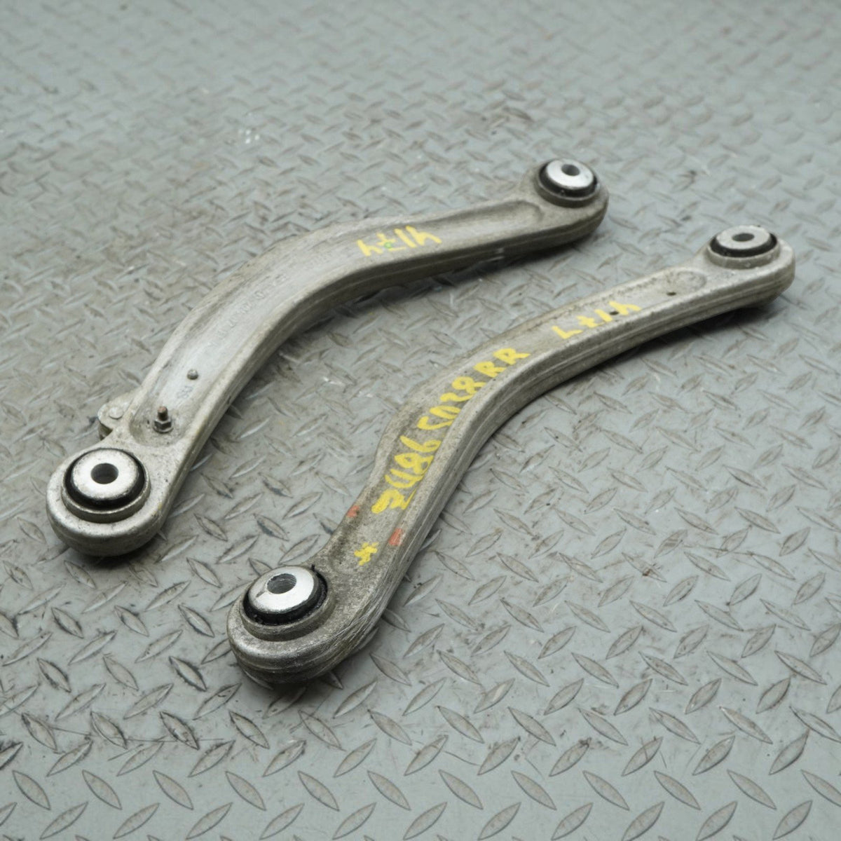 10-17 Mercedes E350 4Matic C207 Control Arm Camber Upper Rear LH RH 2053506103