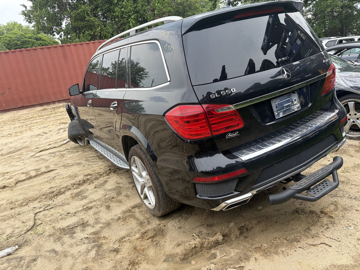 2013-2016 Mercedes-Benz GL550 4Matic GL-Class X166