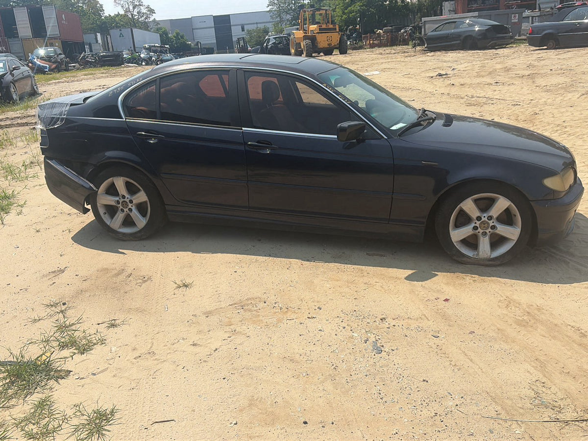 2001-2005 BMW 330i