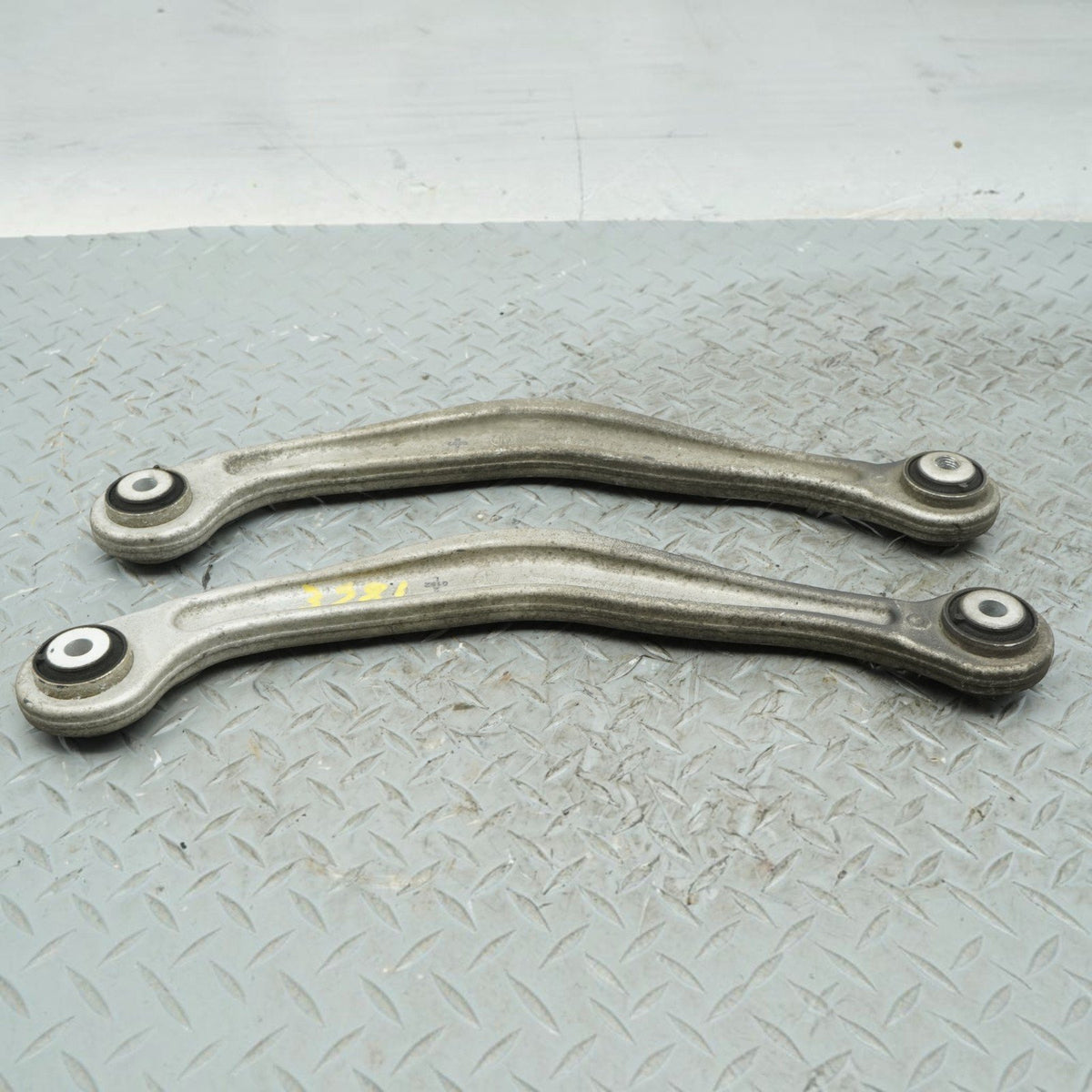 14-17 Mercedes S550 W222 AWD Lateral Control Arm Link Wishbone Left Right Rear