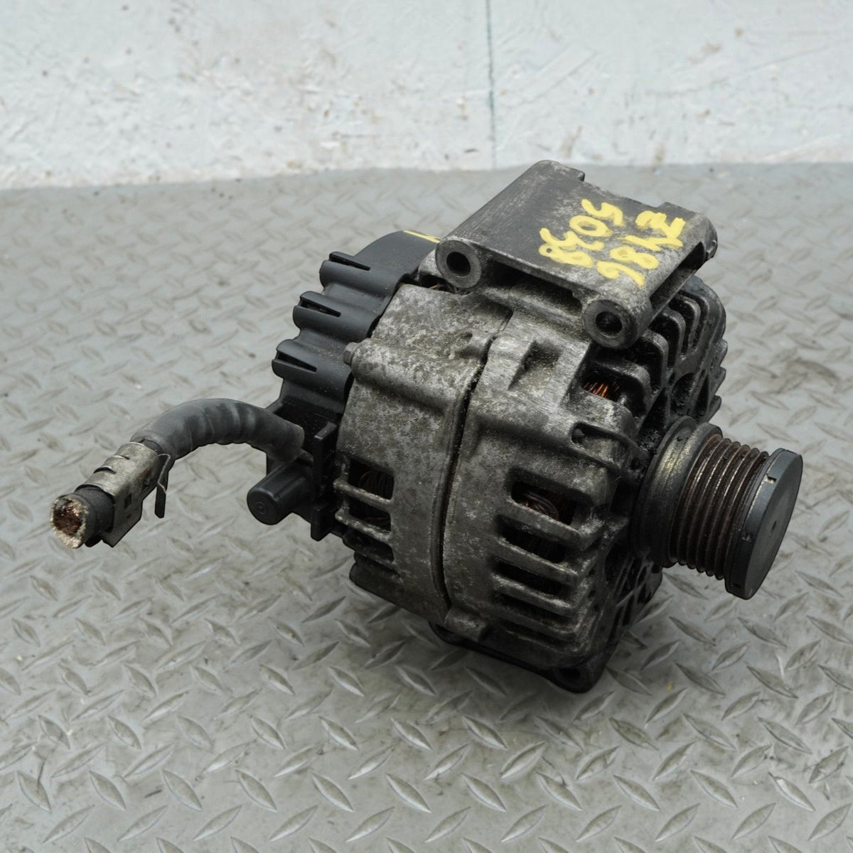 2014 Mercedes E350 C207 Alternator Generator 180AMP Valeo Unit A0009063622 OEM