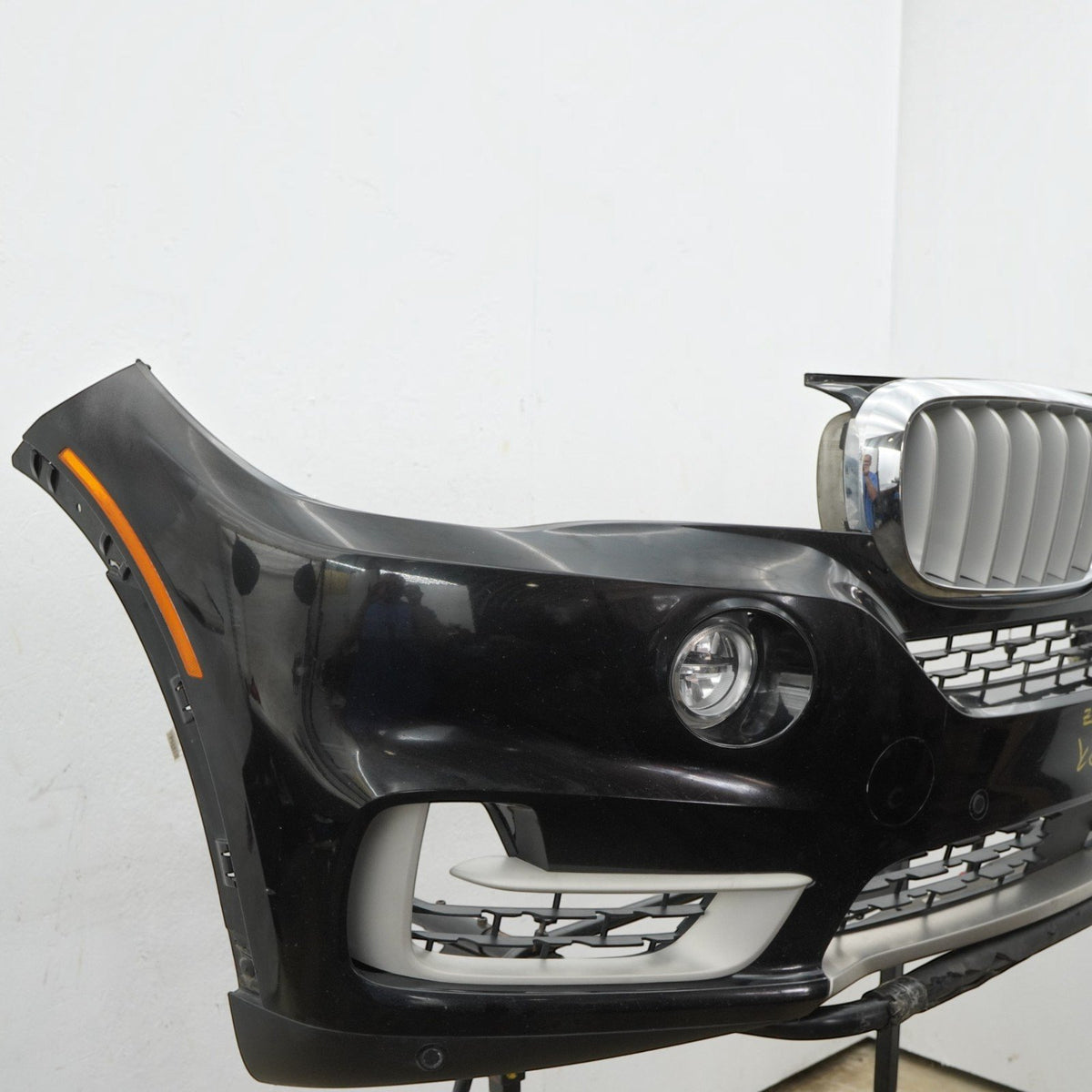 14-18 BMW X5 F15 Front Bumper Panel Cover w/ Fog 51117378609 Schwarz II 668 OEM