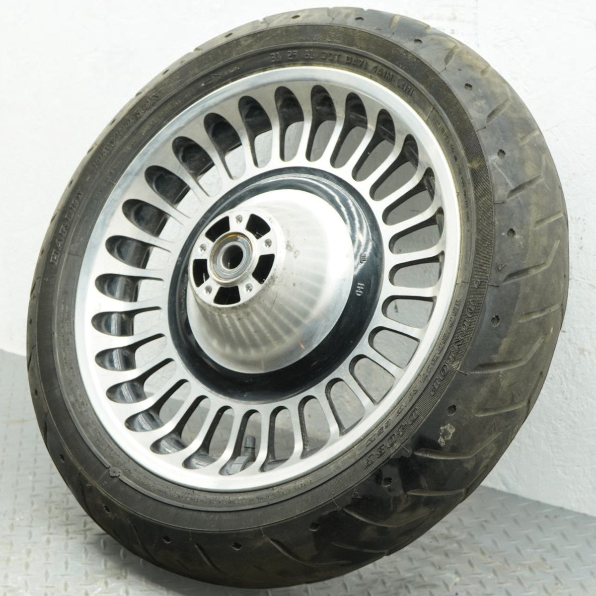2006-2012 Harley-Davidson FLHTC Electra Size 17 Front Wheel Rim W/ Tire 43300161