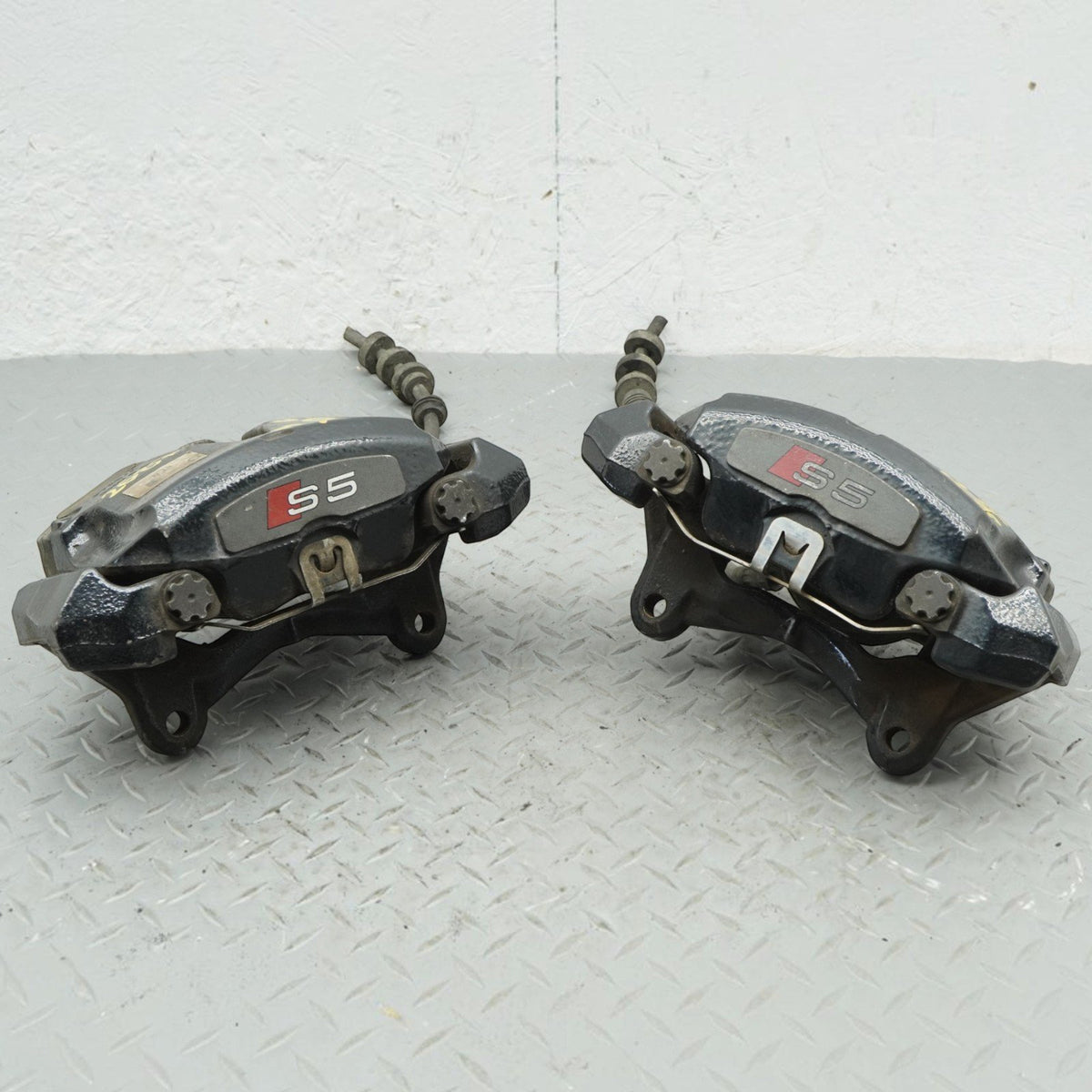 12-17 AUDI S5 8T Brake Caliper Front Left Right Side Set Of 2 8T0615123C OEM