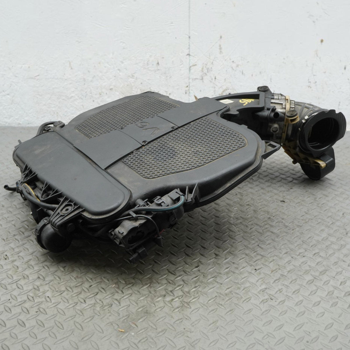 13-14 Mercedes E350 C207 Air Intake Manifold Engine Motor Upper 2761403001 OEM