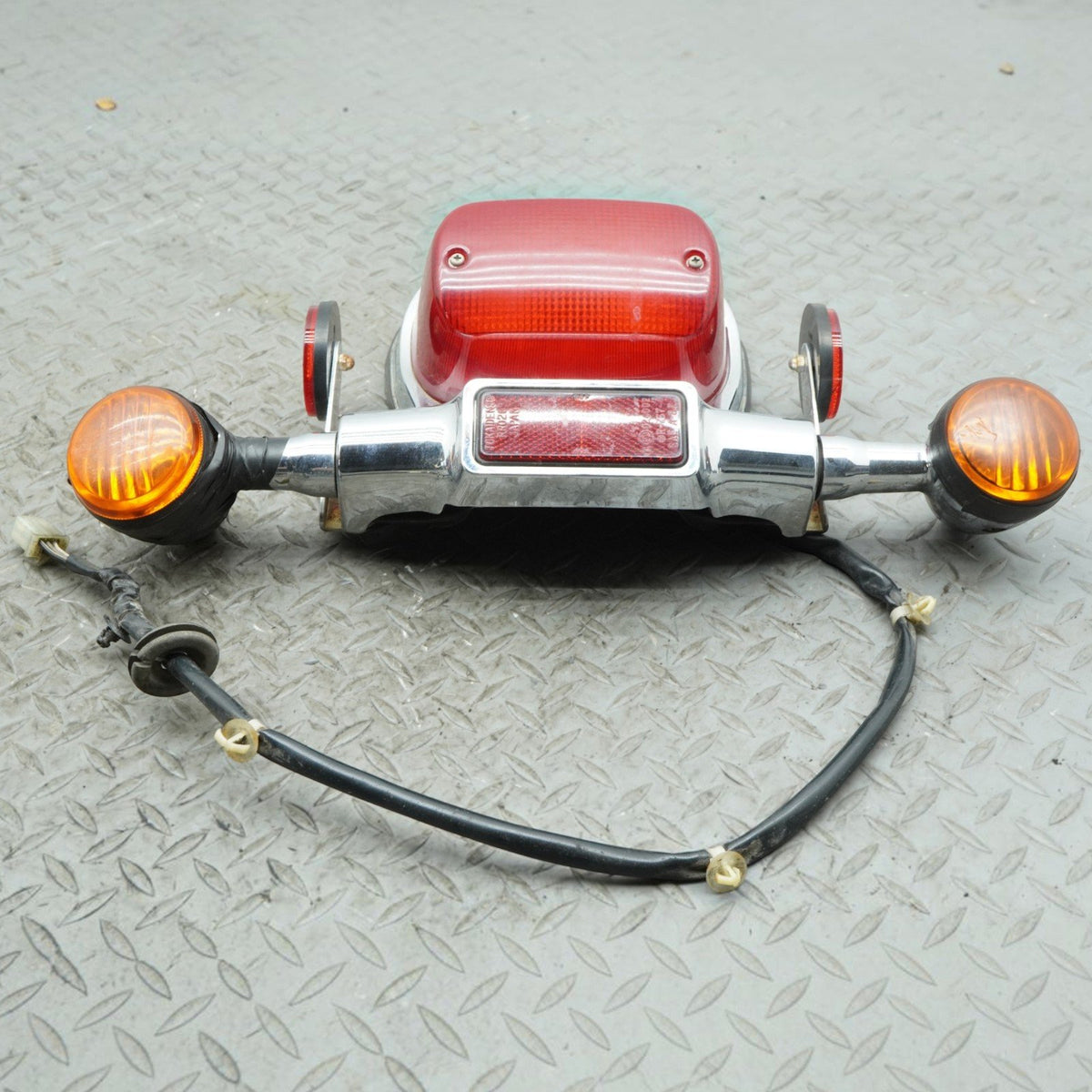 05-09 Suzuki Boulevard C50 VL800 Taillight Brake Stop Lamp W Turn Signal Rear
