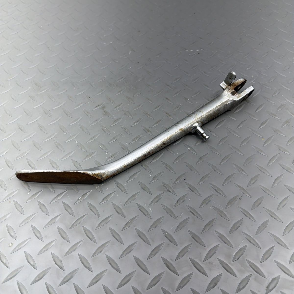 05-09 Suzuki Boulevard C50 VL800 Side Stand Kickstand Lower 42310-41F01 OEM
