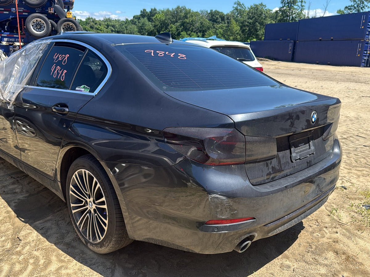 2017-2023 BMW 530i xDrive G30