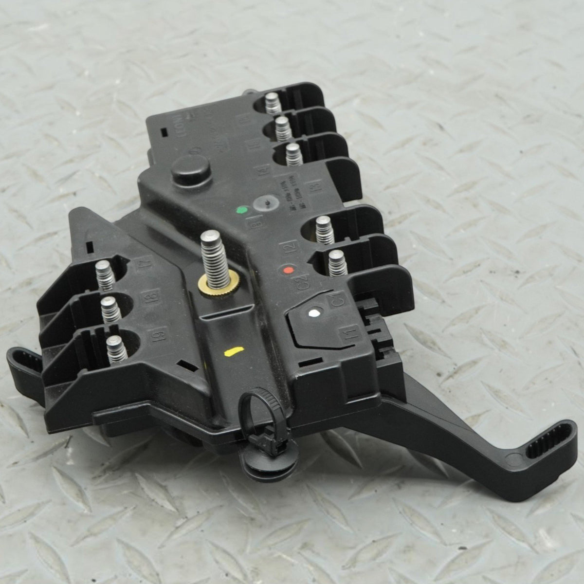 14-20 Mercedes S550 S400 W222 Sedan Fuse Box Power Distribution A2225402550 OEM