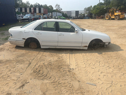 2000 Mercedes-Benz E-Class