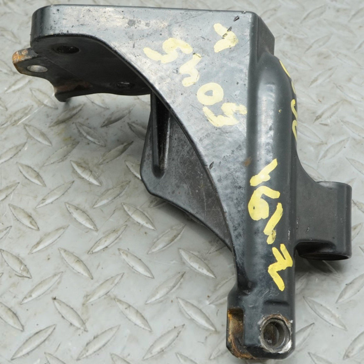 2007 Harley-Davidson FXSTD Softail Deuce Forward Control Mount Bracket OEM