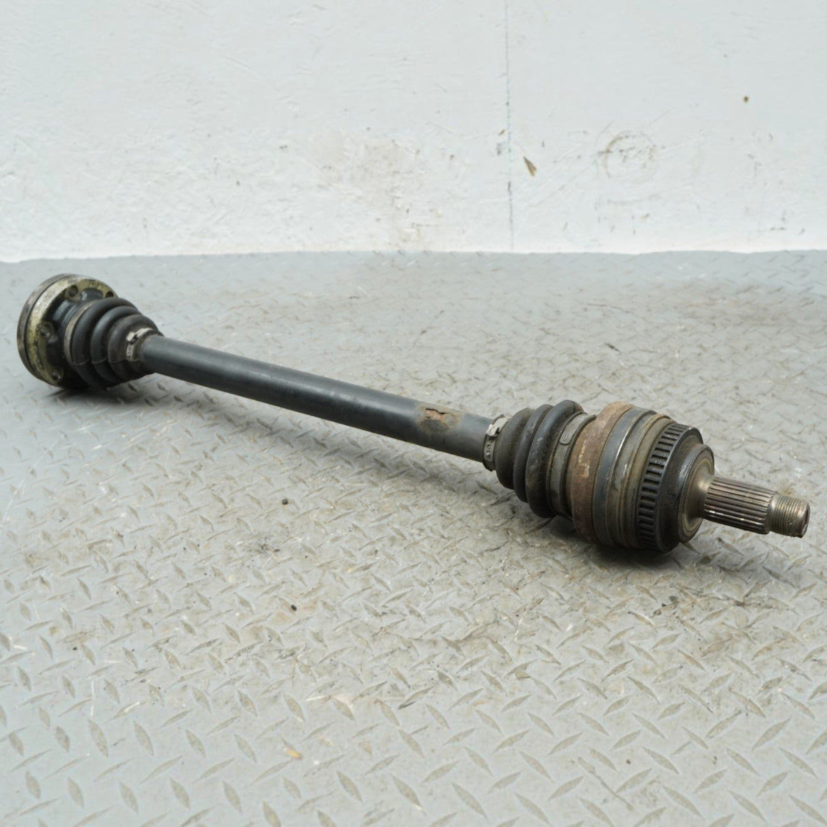 99-06 BMW 323 325 328 330 E46 Rear Right Passenger Axle Shaft CV 33211229592 OEM