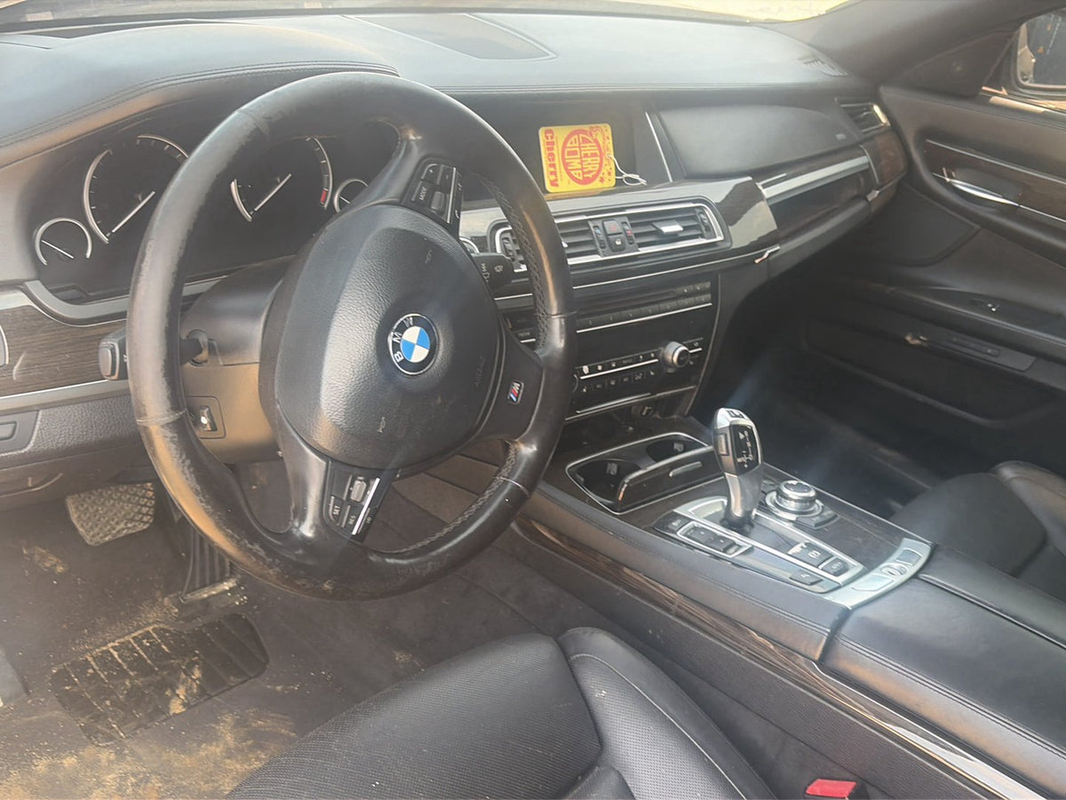 2013 BMW 740i F01