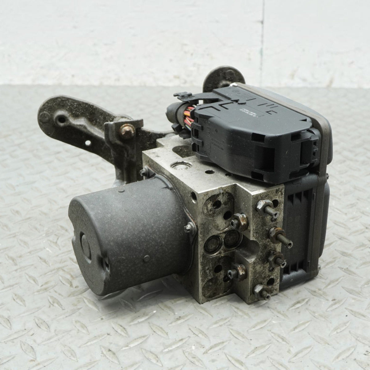 2008 Mercedes E320 E350 W211 RWD ABS Pump Anti Lock Brake Modulator A2114312712