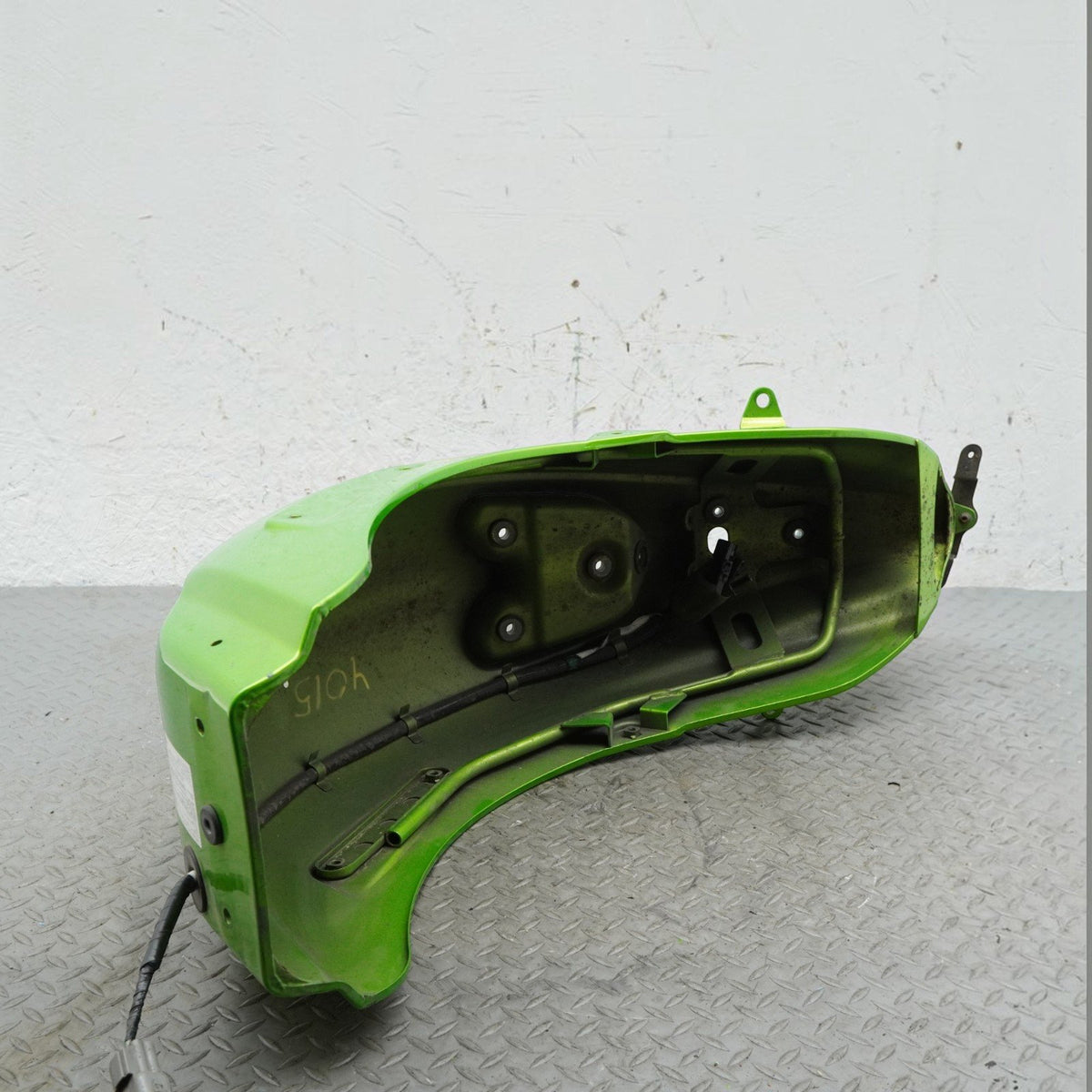 11-13 Kawasaki Vulcan 1700 Vaquero VN1700J Rear Fender Tire Hugger Guard OEM