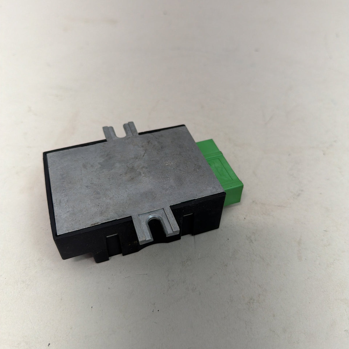04-10 BMW M6 650i 645Ci E64 E63 Fuel Pump Control Module EKP 16147834159 OEM