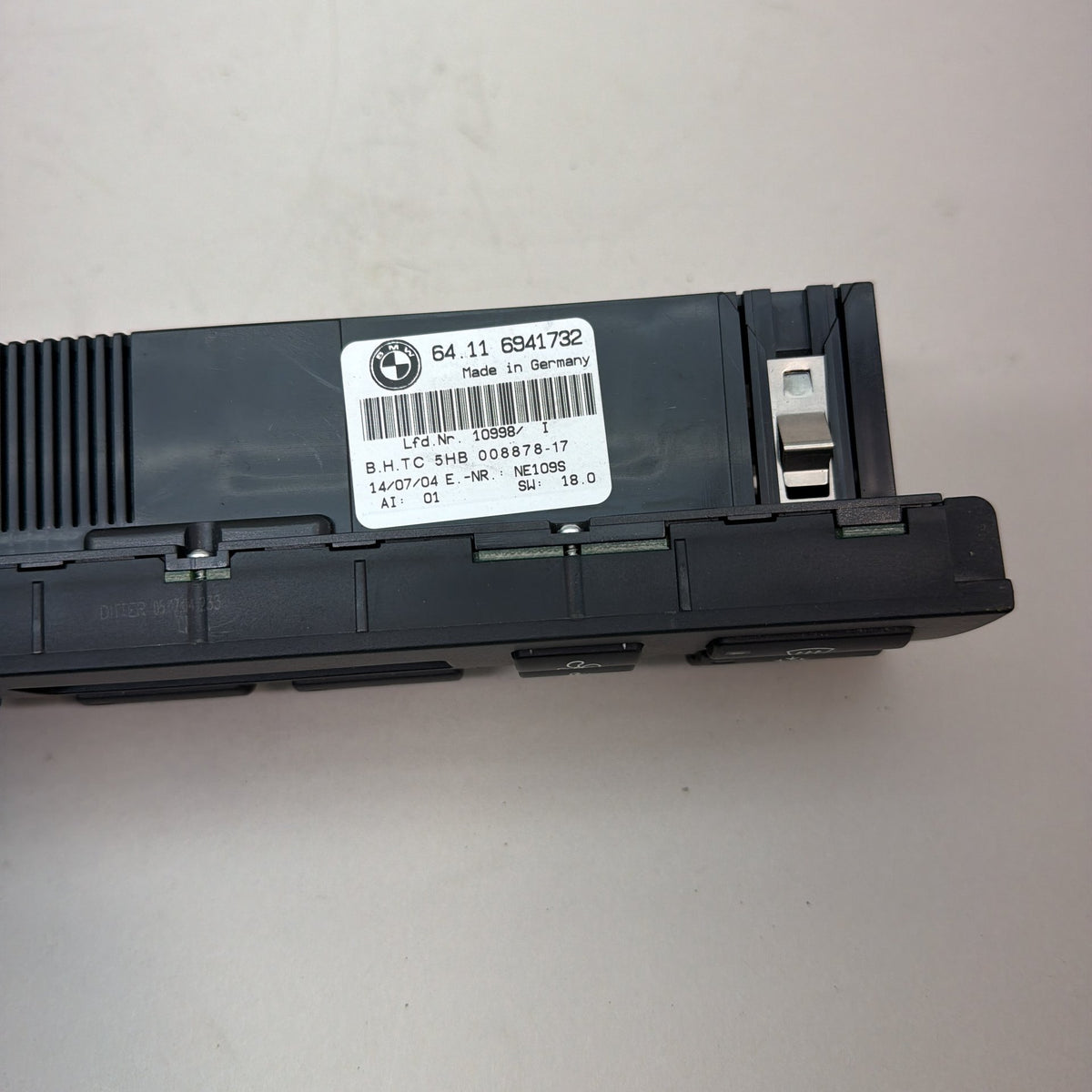 99-06 BMW 330i 325i 323 320 328 E46 A/C Heater Climate Control 64116941732 OEM