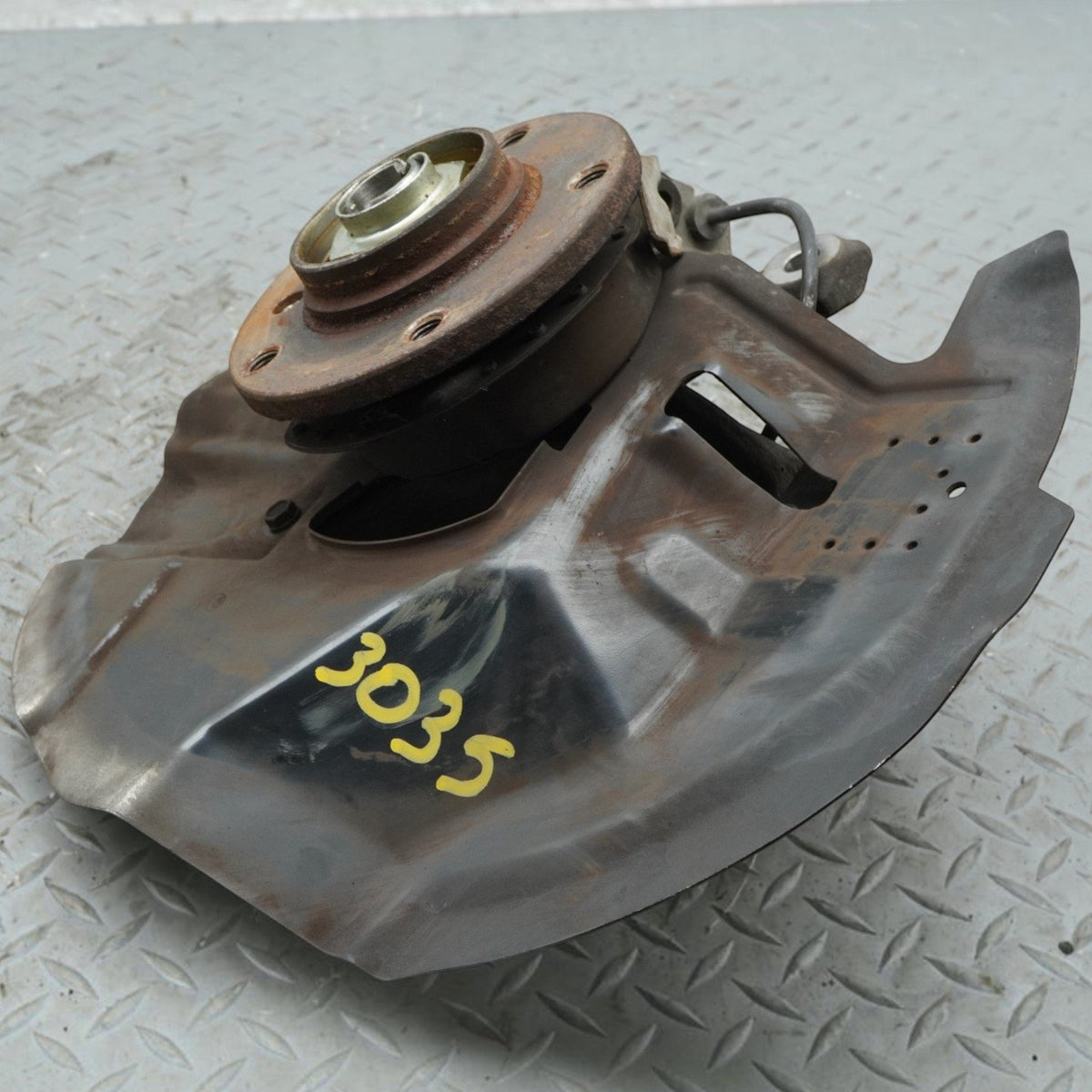 99-06 BMW 320 323 325 328 330 E46 Right Front Spindle Knuckle 31211096430 OEM