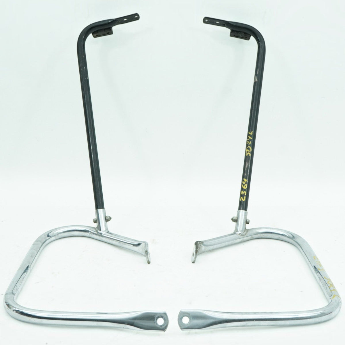 2000-2008 Harley-Davidson FLHRCI Road King Sissy bar And Mounting Rails OEM