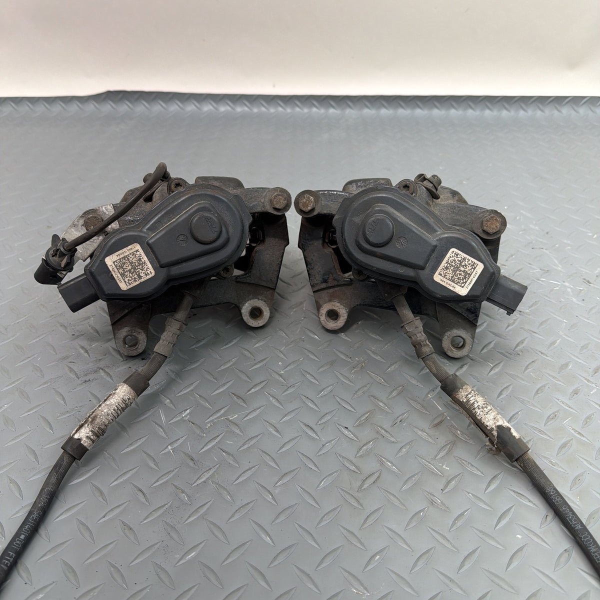 12-18 Audi S7 S6 A6 A7 4G C7 Rear Brake Caliper LH RH EPB Motor 4G0615404C OEM