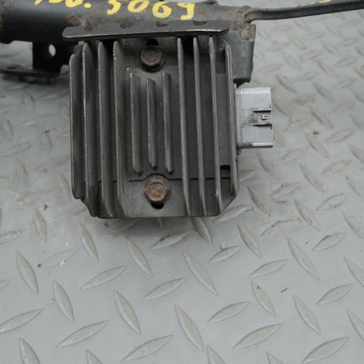 09-13 Kawasaki Vulcan VN1700J Vaquero Voltage Regulator Rectifier Unit OEM