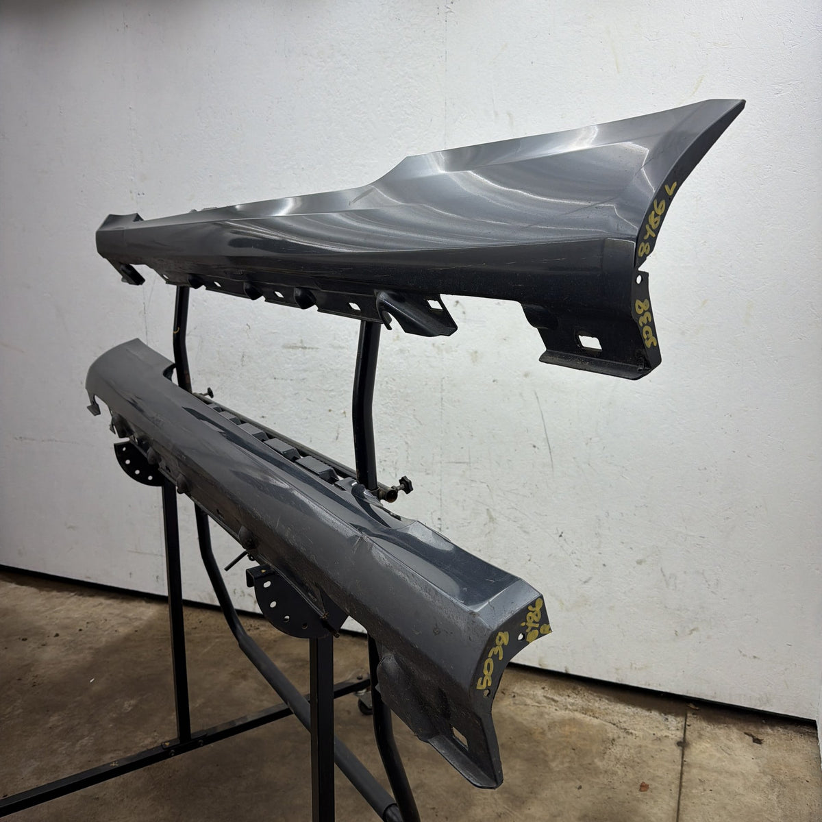 10-17 Mercedes E350 E550 W207 Coupe LH RH Rocker Panel Skirt Set A2076901540 OEM