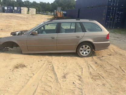 2002 BMW 525I E39