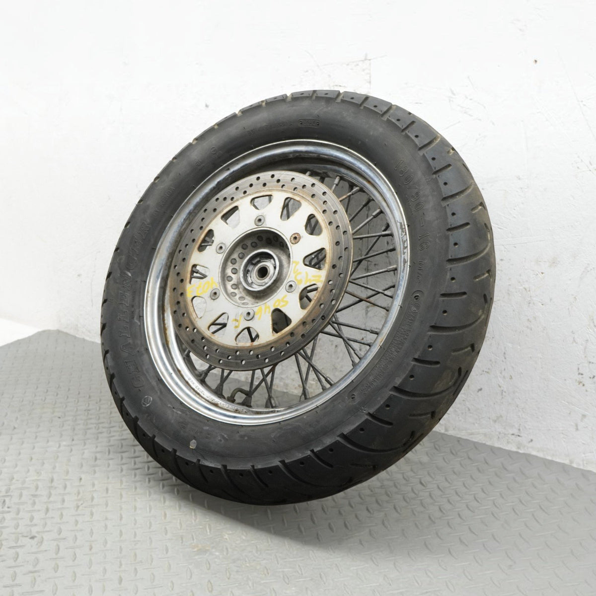 05-09 Suzuki Boulevad C50 VL800 Front Wheel Spoke Rim 16x3.00 w/ Rotor Tire OEM