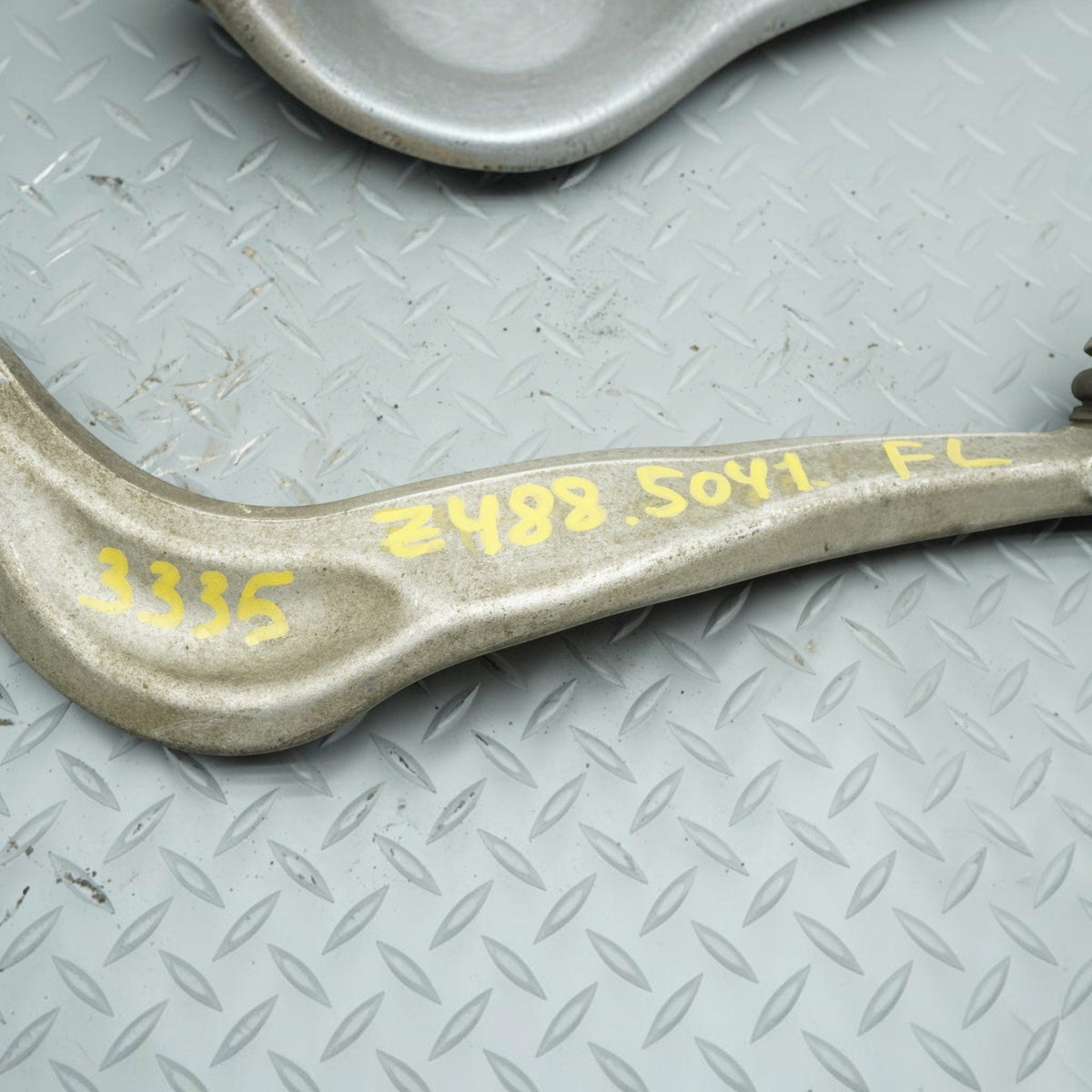 14-20 Mercedes S550 S560 W222 4Matic Front LH RH Lower Control Arm 2173305200
