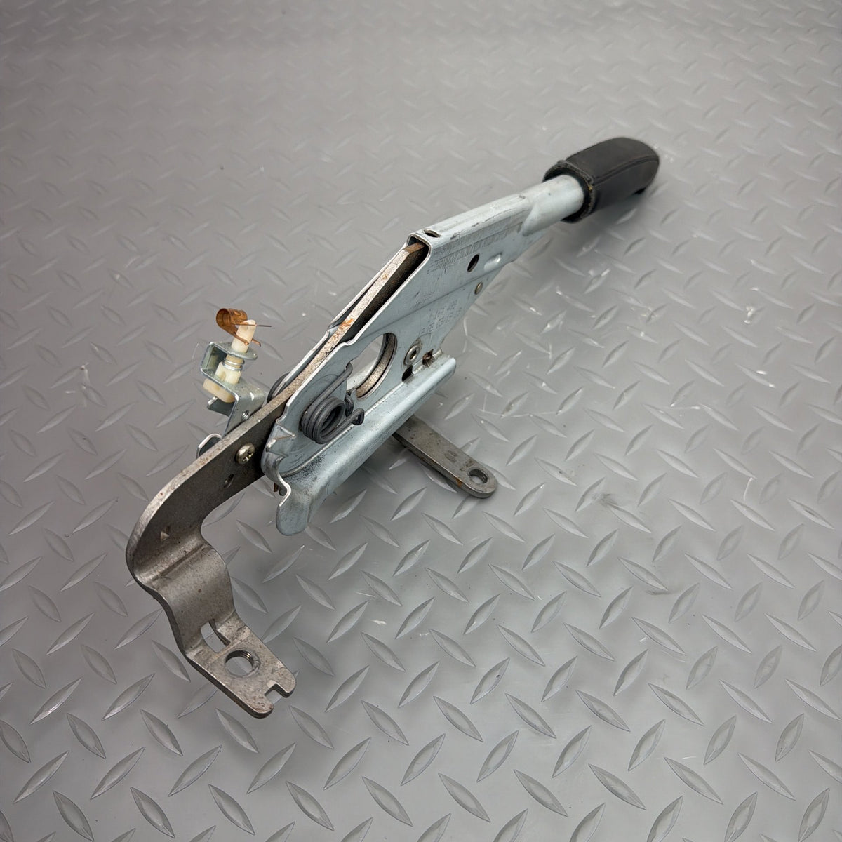 99-06 BMW 320 323 325 328 330 M3 E46 Parking Brake Lever Handbrake 1164489 OEM