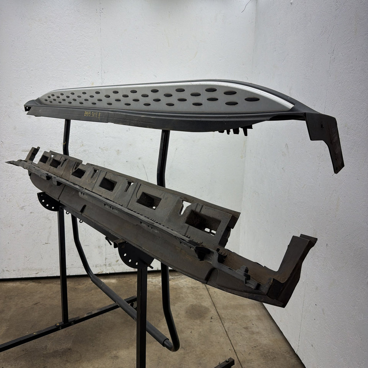 13-16 Mercedes GL450 GL550 X166 Right Running Board Step Foot A1666900310 OEM