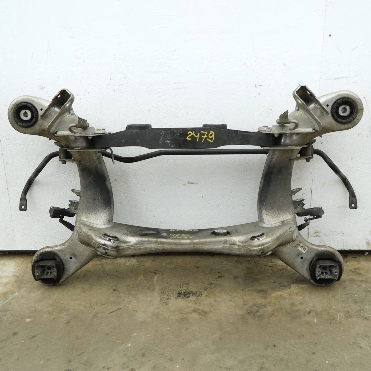 14-20 Mercedes S550 S400 S63 W222 Rear Subframe Crossmember A2223520000 OEM