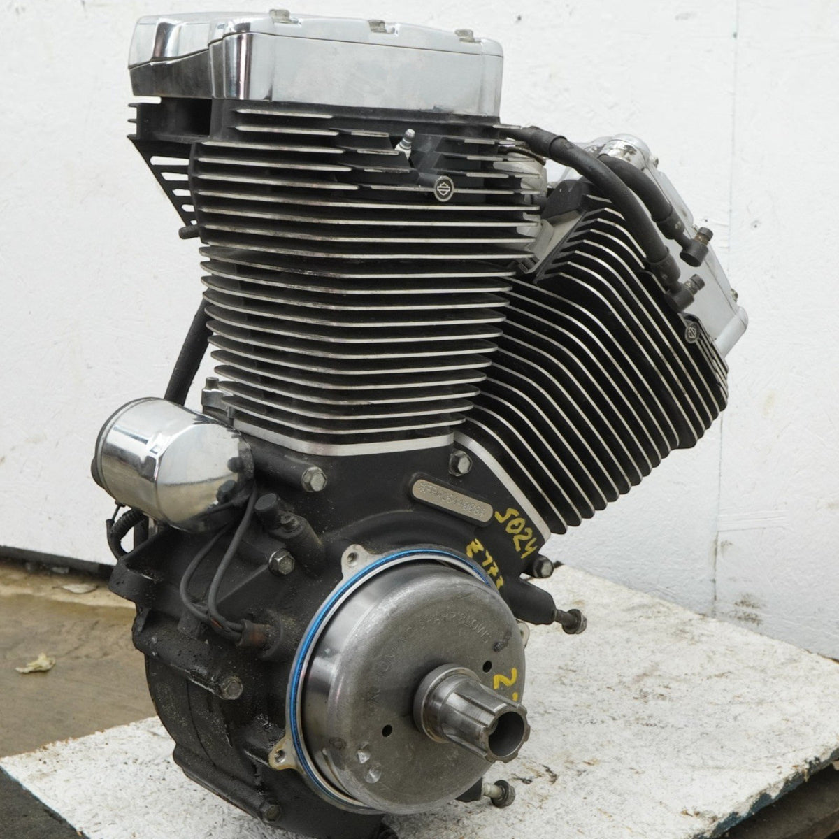 1999-2006 Harley Road King Classic FLHRCI Twin Cam 88 Engine Motor 64k miles OEM