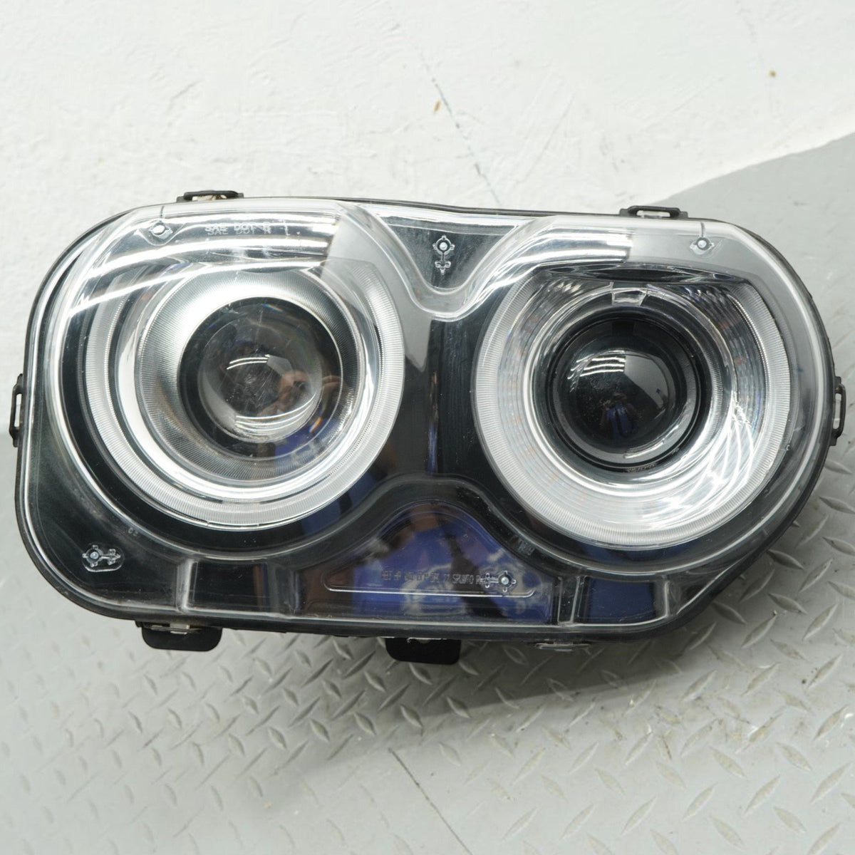 15-23 Dodge Challenger Coupe Right Headlamp Headlight Halogen 68174064AE OEM