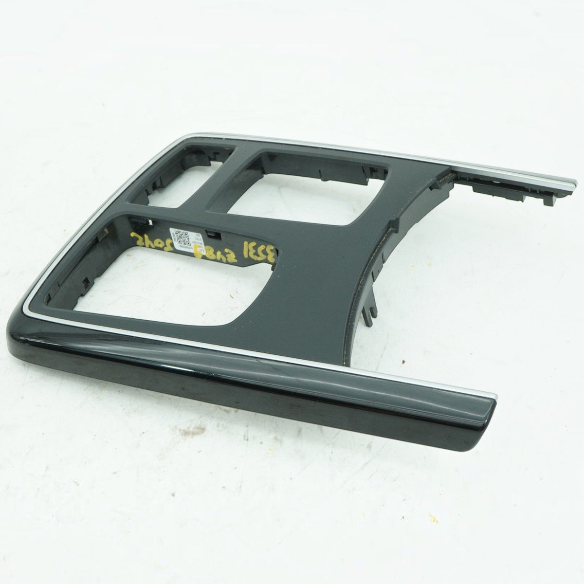 17-19 Mercedes GLS63 GLS550 GLS450 X166 Centre Console Trim Bezel A1666800803